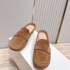 Maison Margiela mm6 马吉拉26vs早秋新款时装单鞋系列……【圆头乐福半拖单鞋】原版一 Maison Margiela mm6 马吉拉26vs早秋新款时装单鞋系列……【圆头乐福半拖单鞋】原版一