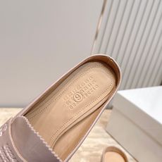 Maison Margiela mm6 马吉拉26vs早秋新款时装单鞋系列……【圆头乐福半拖单鞋】原版一 Maison Margiela mm6 马吉拉26vs早秋新款时装单鞋系列……【圆头乐福半拖单鞋】原版一