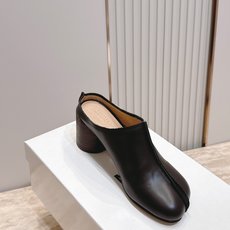 Maison Margiela马吉拉26vs早秋新款时装单鞋系列……【异形头半拖单鞋】原版一比一打造👍🉐 Maison Margiela马吉拉26vs早秋新款时装单鞋系列……【异形头半拖单鞋】原版一比一打造👍🉐