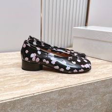 Maison Margiela mm6马吉拉26vs早秋新款时装单鞋系列……【分趾涂鸦单鞋】原版一比一打 Maison Margiela mm6马吉拉26vs早秋新款时装单鞋系列……【分趾涂鸦单鞋】原版一比一打