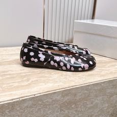 Maison Margiela mm6马吉拉26vs早秋新款时装单鞋系列……【分趾涂鸦单鞋】原版一比一打 Maison Margiela mm6马吉拉26vs早秋新款时装单鞋系列……【分趾涂鸦单鞋】原版一比一打