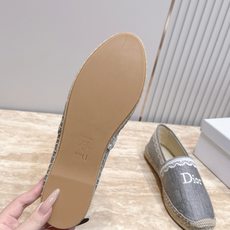 Dior迪奥26vs早秋新款渔夫系列…【圆头厚底渔夫鞋】简约超级百搭. 上脚完美奢华,可任意搭配,春夏服 Dior迪奥26vs早秋新款渔夫系列…【圆头厚底渔夫鞋】简约超级百搭. 上脚完美奢华,可任意搭配,春夏服
