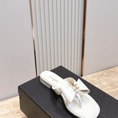 CHANEL香奈儿 26vs早秋专柜最新时装单鞋系列……【方头蝴蝶结凉拖】香奈儿女士钟爱简约又难以抗拒系 CHANEL香奈儿 26vs早秋专柜最新时装单鞋系列……【方头蝴蝶结凉拖】香奈儿女士钟爱简约又难以抗拒系