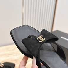 CHANEL香奈儿 26vs早秋专柜最新时装单鞋系列……【方头蝴蝶结凉拖】香奈儿女士钟爱简约又难以抗拒系 CHANEL香奈儿 26vs早秋专柜最新时装单鞋系列……【方头蝴蝶结凉拖】香奈儿女士钟爱简约又难以抗拒系