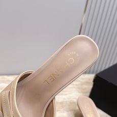 CHANEL 香奈儿 26vs早秋专柜最新时装单鞋系列……【方头蝴蝶结凉拖】香奈儿女士钟爱简约又难以抗拒 CHANEL 香奈儿 26vs早秋专柜最新时装单鞋系列……【方头蝴蝶结凉拖】香奈儿女士钟爱简约又难以抗拒