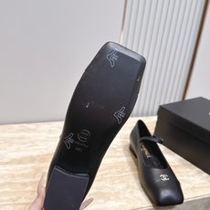 CHANEL 香奈儿 26vs早秋专柜最新时装单鞋系列……【方头横带单鞋】香奈儿女士钟爱简约又难以抗拒系 CHANEL 香奈儿 26vs早秋专柜最新时装单鞋系列……【方头横带单鞋】香奈儿女士钟爱简约又难以抗拒系