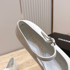 CHANEL 香奈儿 26vs早秋专柜最新时装单鞋系列……【方头横带单鞋】香奈儿女士钟爱简约又难以抗拒系 CHANEL 香奈儿 26vs早秋专柜最新时装单鞋系列……【方头横带单鞋】香奈儿女士钟爱简约又难以抗拒系