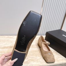 CHANEL 香奈儿 26vs早秋专柜最新时装单鞋系列……【方头横带单鞋】香奈儿女士钟爱简约又难以抗拒系 CHANEL 香奈儿 26vs早秋专柜最新时装单鞋系列……【方头横带单鞋】香奈儿女士钟爱简约又难以抗拒系