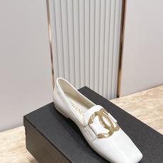 CHANEL 香奈儿 26vs早秋专柜最新时装单鞋系列……【大金属扣方头平底单鞋】香奈儿女士钟爱简约又难 CHANEL 香奈儿 26vs早秋专柜最新时装单鞋系列……【大金属扣方头平底单鞋】香奈儿女士钟爱简约又难