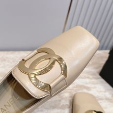 CHANEL 香奈儿 26vs早秋专柜最新时装单鞋系列……【大金属扣方头平底单鞋】香奈儿女士钟爱简约又难 CHANEL 香奈儿 26vs早秋专柜最新时装单鞋系列……【大金属扣方头平底单鞋】香奈儿女士钟爱简约又难