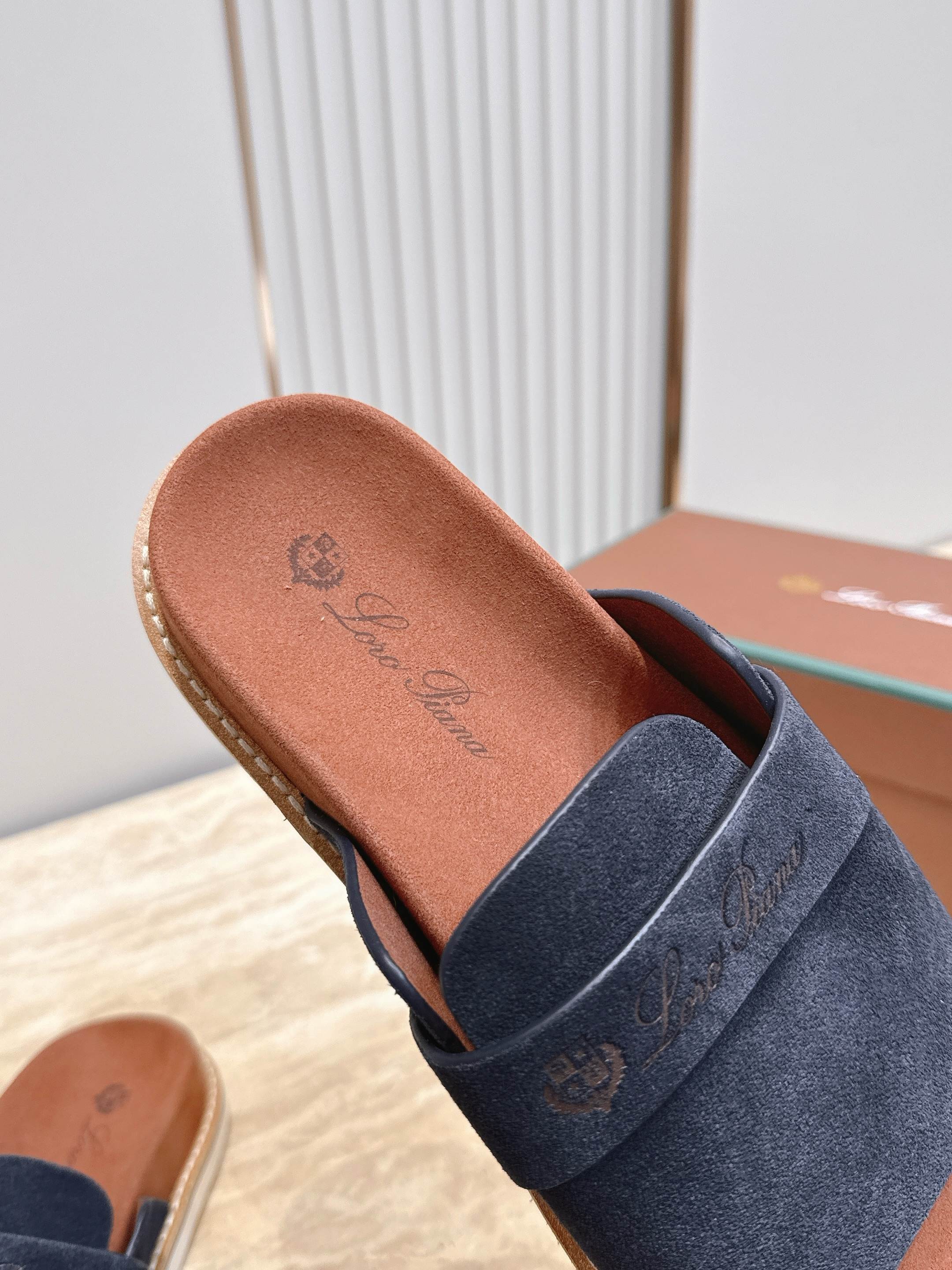 顶版 Brunello Cucinelli BC男士休闲男凉拖鞋饭列｜此款凉拖鞋鞋面料采用意大利进口高丝