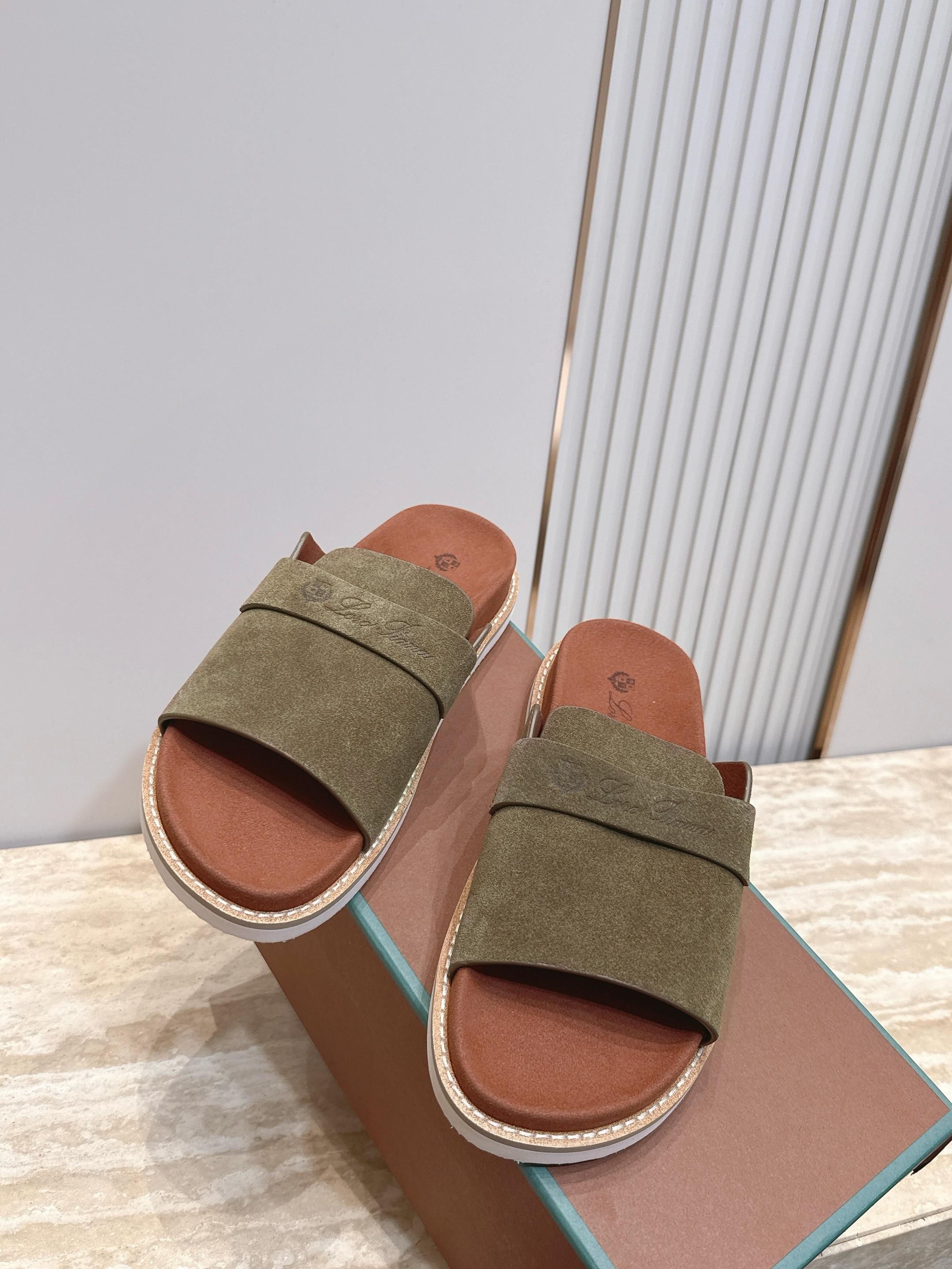 顶版 Brunello Cucinelli BC男士休闲男凉拖鞋饭列｜此款凉拖鞋鞋面料采用意大利进口高丝
