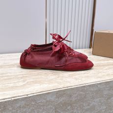 VIVAIA小众品牌精品最新款芭蕾舞鞋 超多明星网红种草 舒适、环保、时尚 为品牌核心的鞋履品牌Jenn VIVAIA小众品牌精品最新款芭蕾舞鞋 超多明星网红种草 舒适、环保、时尚 为品牌核心的鞋履品牌Jenn