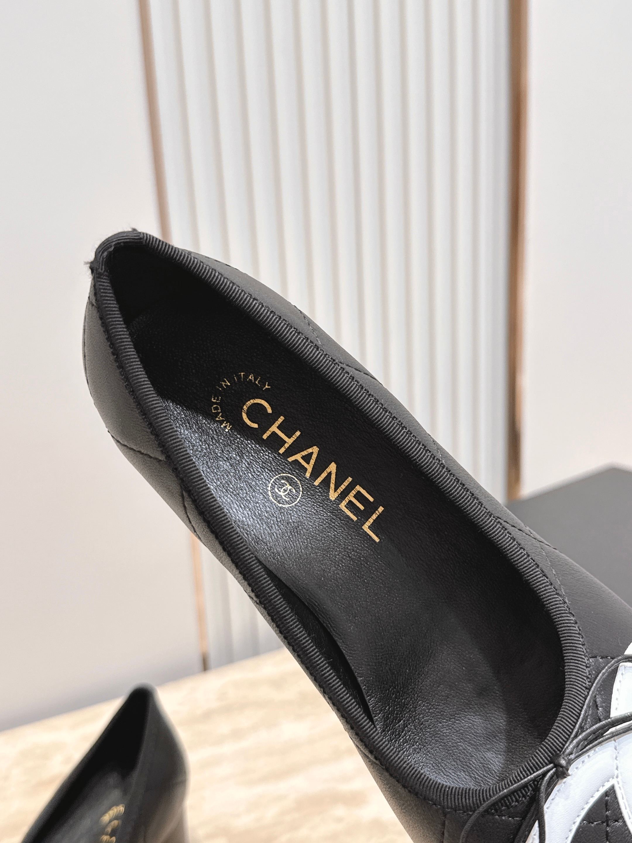 最新高跟款  Chanel｜香奈儿26康鹏鞋​​ 粗高跟单鞋  专柜同步，最新经典升级高跟设计，太好爱，更有一番味道，选