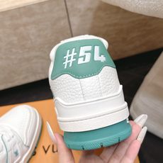 顶级版本: 情侣款 新色系! LV trainer~~全新升级版~~经典回归❗ 情侣款,滑板鞋,篮球鞋,运动鞋…… LV 顶级版本: 情侣款 新色系! LV trainer~~全新升级版~~经典回归❗ 情侣款,滑板鞋,篮球鞋,运动鞋…… LV