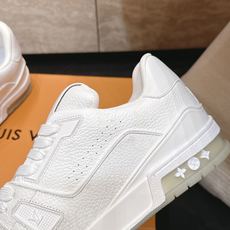 顶级版本: 情侣款 新色系! LV trainer~~全新升级版~~经典回归❗ 情侣款,滑板鞋,篮球鞋,运动鞋…… LV 顶级版本: 情侣款 新色系! LV trainer~~全新升级版~~经典回归❗ 情侣款,滑板鞋,篮球鞋,运动鞋…… LV