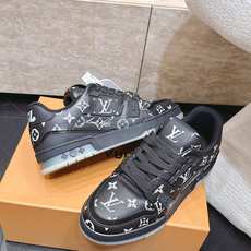 顶级版本: 情侣款 新色系! LV trainer~~全新升级版~~经典回归❗ 情侣款,滑板鞋,篮球鞋,运动鞋…… LV 顶级版本: 情侣款 新色系! LV trainer~~全新升级版~~经典回归❗ 情侣款,滑板鞋,篮球鞋,运动鞋…… LV