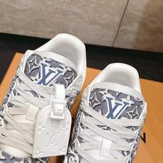 顶级版本: 情侣款 新色系! LV trainer~~全新升级版~~经典回归❗ 情侣款,滑板鞋,篮球鞋,运动鞋…… LV 顶级版本: 情侣款 新色系! LV trainer~~全新升级版~~经典回归❗ 情侣款,滑板鞋,篮球鞋,运动鞋…… LV