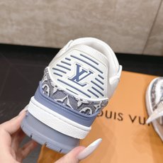 顶级版本: 情侣款 新色系! LV trainer~~全新升级版~~经典回归❗ 情侣款,滑板鞋,篮球鞋,运动鞋…… LV 顶级版本: 情侣款 新色系! LV trainer~~全新升级版~~经典回归❗ 情侣款,滑板鞋,篮球鞋,运动鞋…… LV