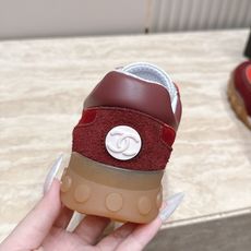 CHANEL香奈儿26b新款休闲运动鞋德训鞋 专柜同步 非常火爆 非常难买的一款鞋 经典不断升级 上脚美炸了 可想而知小 CHANEL香奈儿26b新款休闲运动鞋德训鞋 专柜同步 非常火爆 非常难买的一款鞋 经典不断升级 上脚美炸了 可想而知小