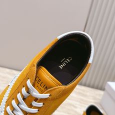 Celine 赛琳 26最新 德训鞋阿甘鞋休闲 运动鞋 这是充满街头感的一双鞋子,延续经典设计非常赞 这款鞋有它自己独 Celine 赛琳 26最新 德训鞋阿甘鞋休闲 运动鞋 这是充满街头感的一双鞋子,延续经典设计非常赞 这款鞋有它自己独