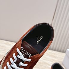 Celine 赛琳 26最新 德训鞋阿甘鞋休闲 运动鞋 这是充满街头感的一双鞋子,延续经典设计非常赞 这款鞋有它自己独 Celine 赛琳 26最新 德训鞋阿甘鞋休闲 运动鞋 这是充满街头感的一双鞋子,延续经典设计非常赞 这款鞋有它自己独