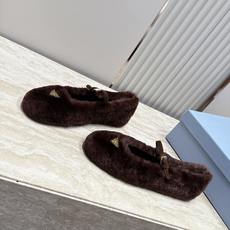顶级版本 Prada 普拉达 2026ss新款玛丽珍平底鞋乐福鞋毛毛单鞋 网红爆款来袭!各大网红抢先体验、网红ins种 顶级版本 Prada 普拉达 2026ss新款玛丽珍平底鞋乐福鞋毛毛单鞋 网红爆款来袭!各大网红抢先体验、网红ins种