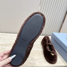 顶级版本 Prada 普拉达 2026ss新款玛丽珍平底鞋乐福鞋毛毛单鞋 网红爆款来袭!各大网红抢先体验、网红ins种 顶级版本 Prada 普拉达 2026ss新款玛丽珍平底鞋乐福鞋毛毛单鞋 网红爆款来袭!各大网红抢先体验、网红ins种