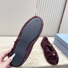 顶级版本 Prada 普拉达 2026ss新款玛丽珍平底鞋乐福鞋毛毛单鞋 网红爆款来袭!各大网红抢先体验、网红ins 顶级版本 Prada 普拉达 2026ss新款玛丽珍平底鞋乐福鞋毛毛单鞋 网红爆款来袭!各大网红抢先体验、网红ins