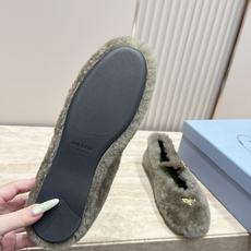 顶级版本 Prada 普拉达 2026ss新款玛丽珍平底鞋乐福鞋毛毛单鞋 网红爆款来袭!各大网红抢先体验、网红ins种 顶级版本 Prada 普拉达 2026ss新款玛丽珍平底鞋乐福鞋毛毛单鞋 网红爆款来袭!各大网红抢先体验、网红ins种