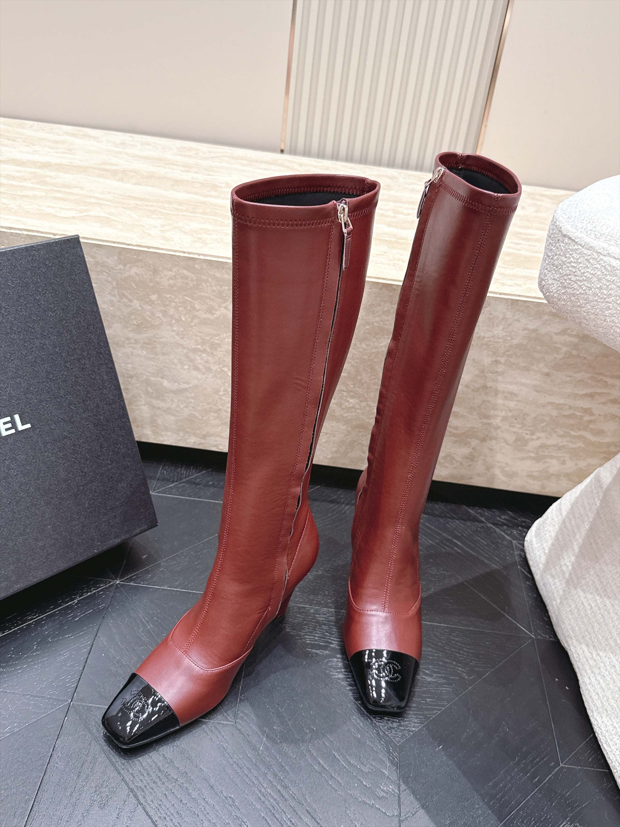 Chanel 香奈乎 2026vs早秋新品靴子系列……圆头弹力高靴长靴 超酷超飒战靴，上脚显瘦增，高超级百搭，脚感非常好