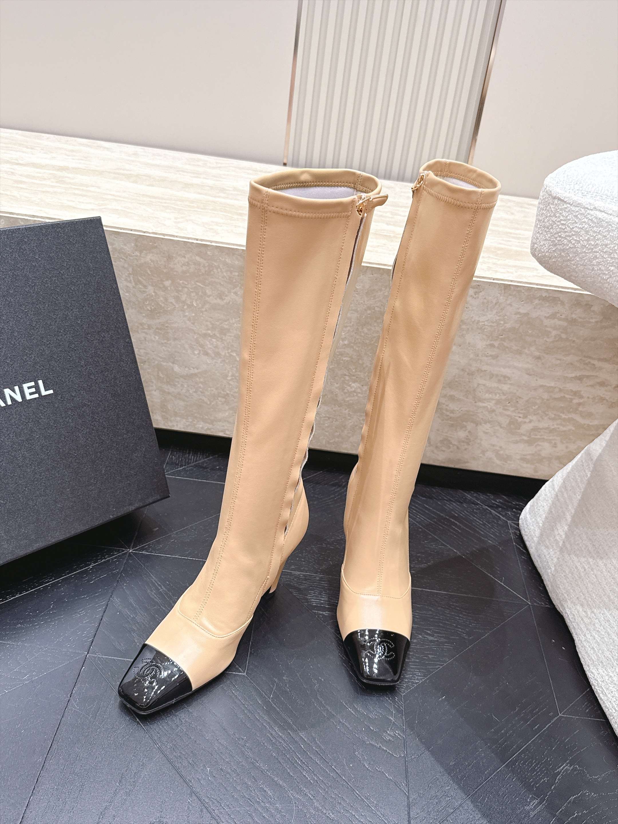 Chanel 香奈乎 2026vs早秋新品靴子系列……圆头弹力高靴长靴 超酷超飒战靴，上脚显瘦增，高超级百搭，脚感非常好