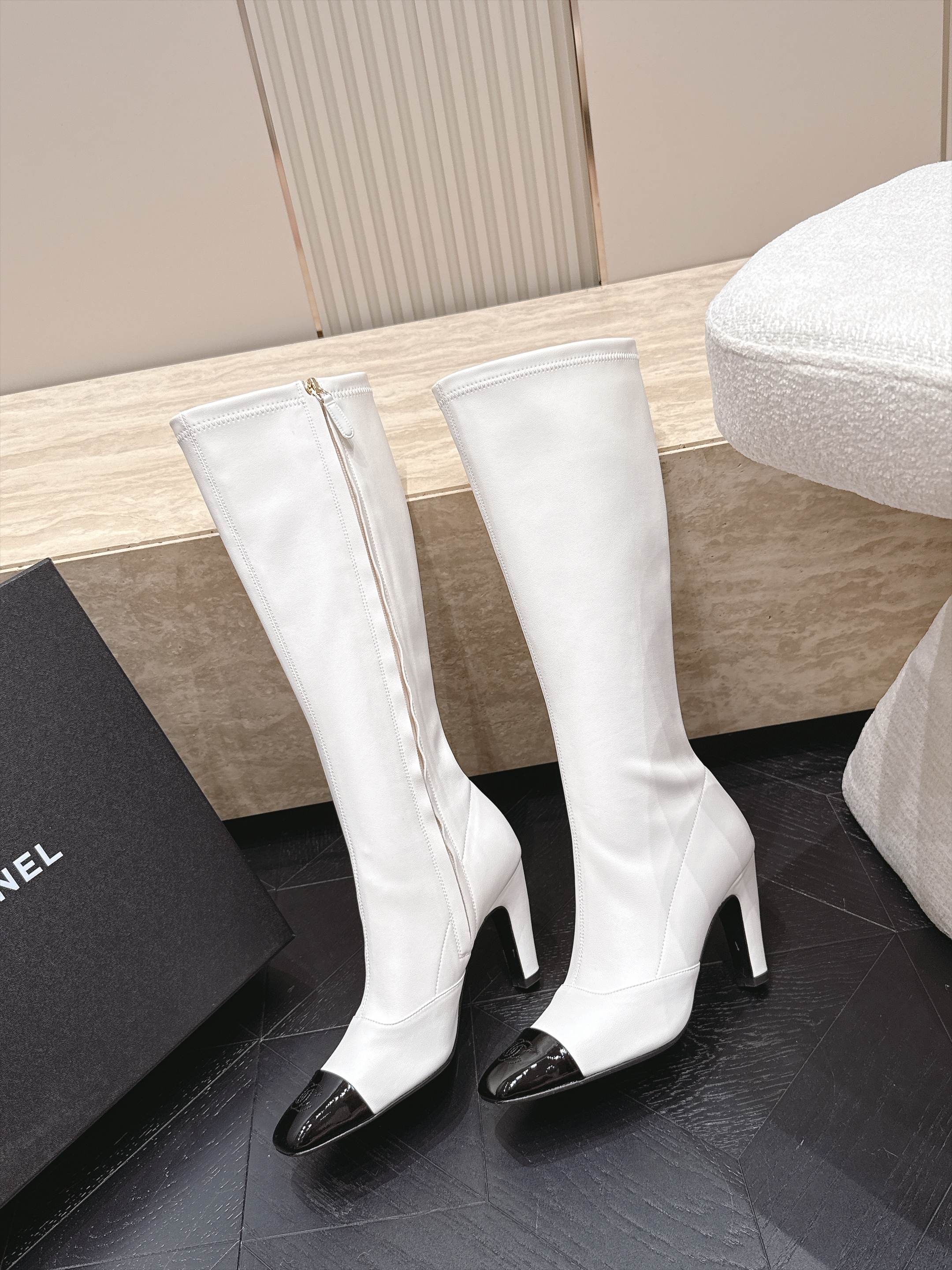 Chanel 香奈乎 2026vs早秋新品靴子系列……圆头弹力高靴长靴 超酷超飒战靴，上脚显瘦增，高超级百搭，脚感非常好