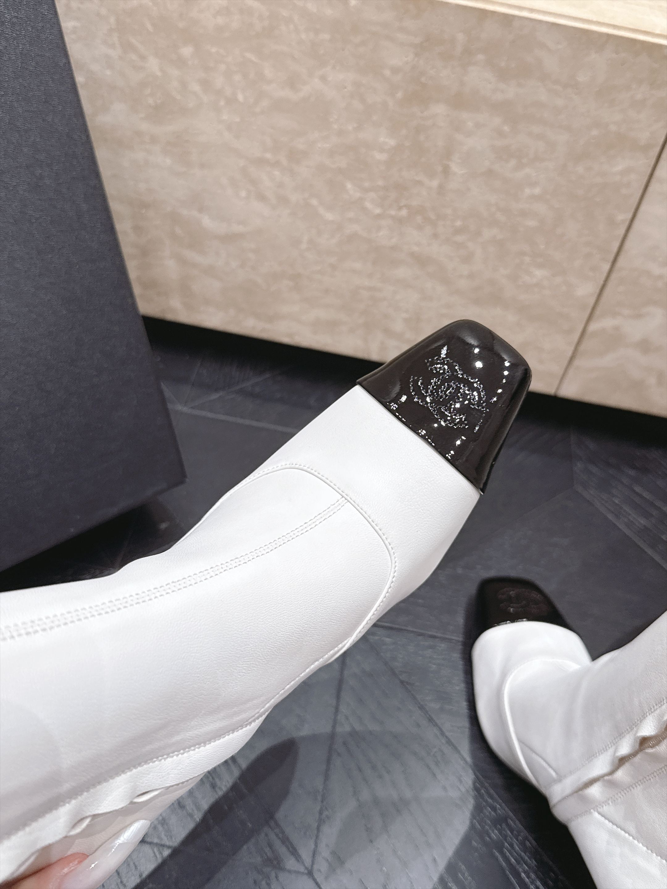 Chanel 香奈乎 2026vs早秋新品靴子系列……圆头弹力高靴长靴 超酷超飒战靴，上脚显瘦增，高超级百搭，脚感非常好