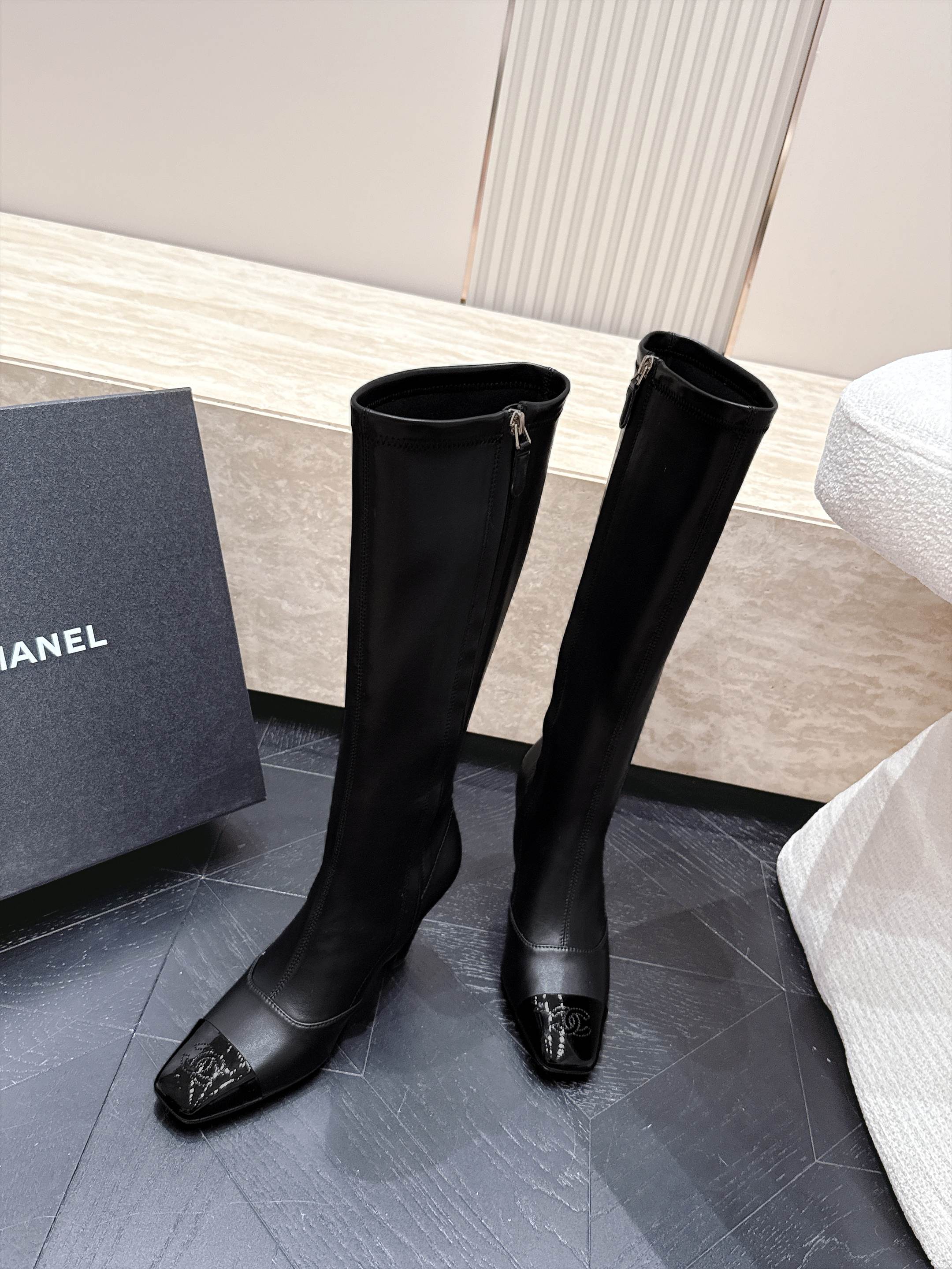 Chanel 香奈乎 2026vs早秋新品靴子系列……圆头弹力高靴长靴 超酷超飒战靴，上脚显瘦增，高超级百搭，脚感非常好