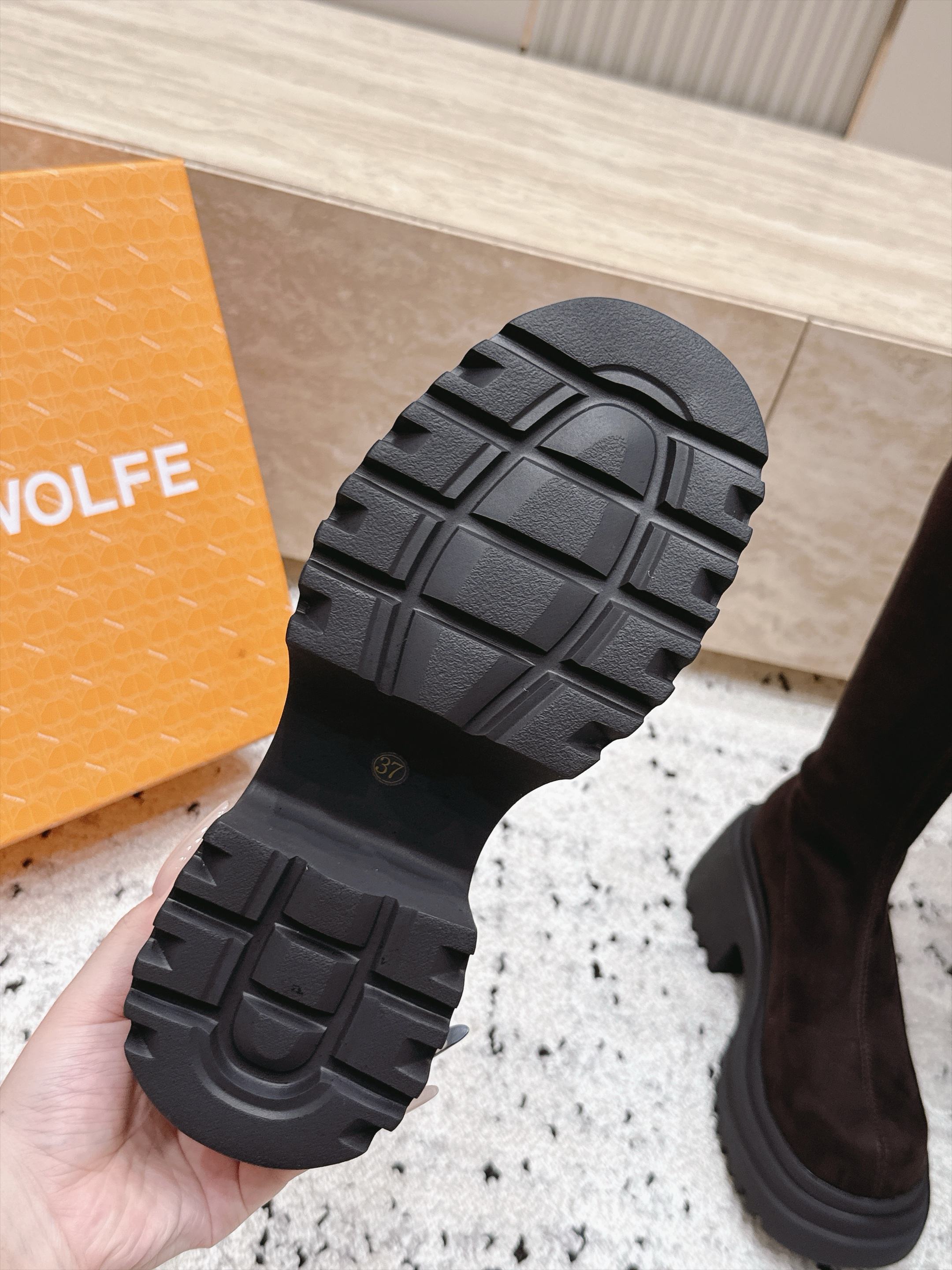 nakedwolf 26vs秋季最新秀场恨天高防水台时装靴系列…… 【圆头厚底弹力高靴】 nakedwolf*e 耐德·