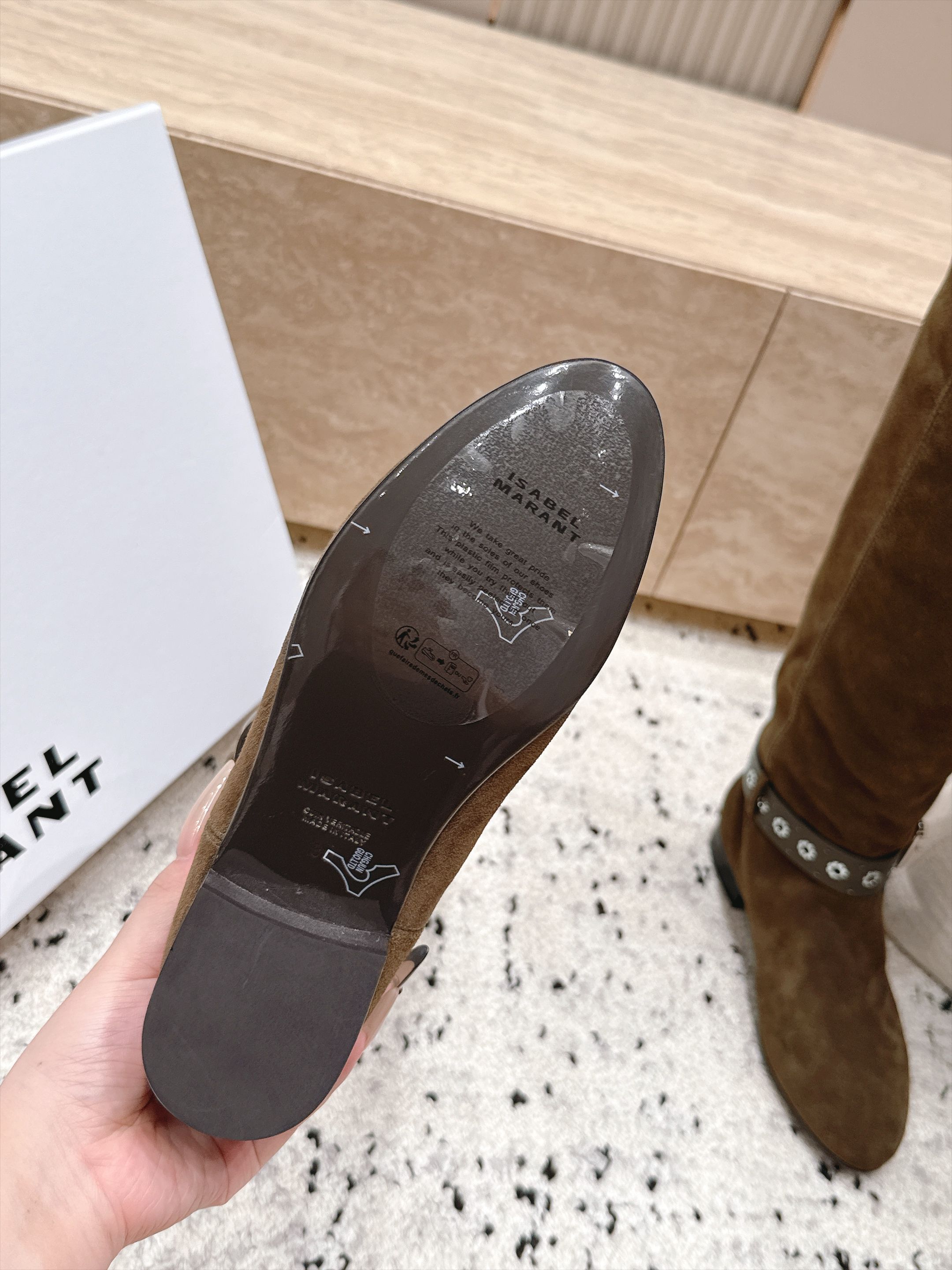 isabel marant/伊莎贝尔26vs早秋最新爆款圆头复古一脚蹬高靴 玛兰混合过去与将来"交织出非洲,印第安,安第