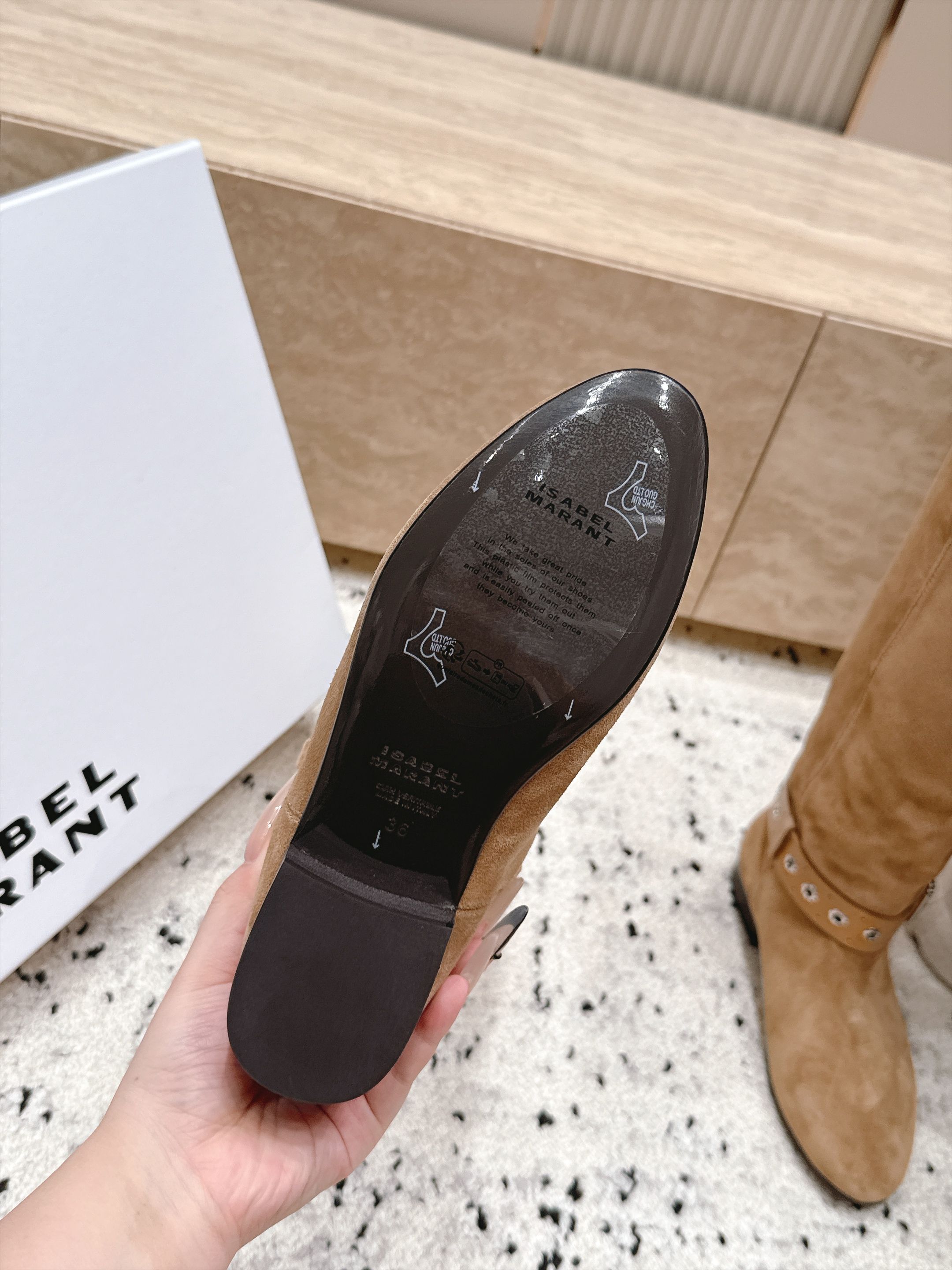 isabel marant/伊莎贝尔26vs早秋最新爆款圆头复古一脚蹬高靴 玛兰混合过去与将来"交织出非洲,印第安,安第