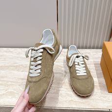 女 男+10 情侣款 Tods 托德斯26ss秋冬新品 休闲运动鞋 德训鞋 复古拼色设计 轻便透气超适合日常穿搭 女 男+10 情侣款 Tods 托德斯26ss秋冬新品 休闲运动鞋 德训鞋 复古拼色设计 轻便透气超适合日常穿搭