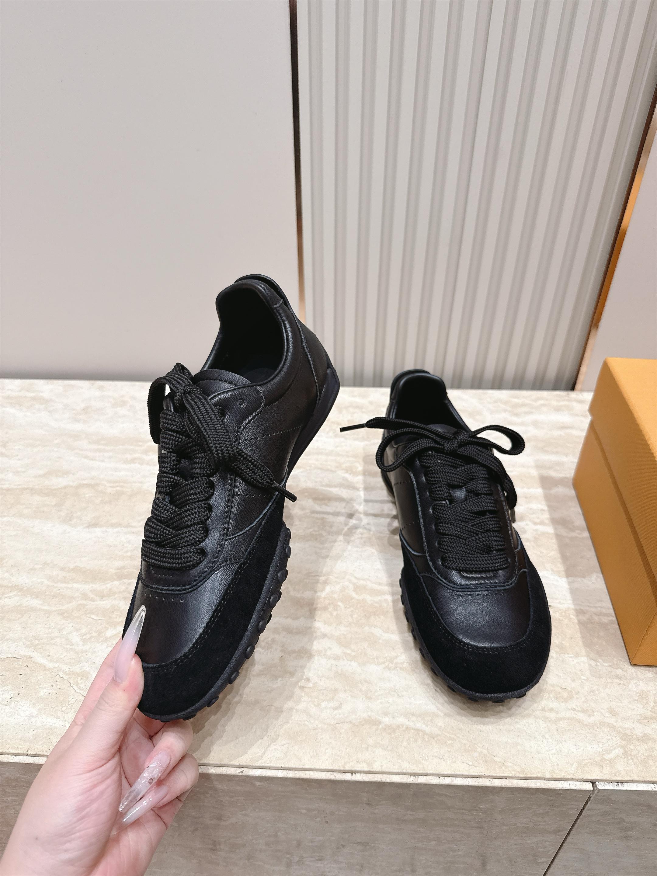 女 男+10 情侣款 Tods 托德斯26ss秋冬新品 休闲运动鞋 德训鞋 复古拼色设计 轻便透气超适合日常穿搭 女 男+10 情侣款 Tods 托德斯26ss秋冬新品 休闲运动鞋 德训鞋 复古拼色设计 轻便透气超适合日常穿搭