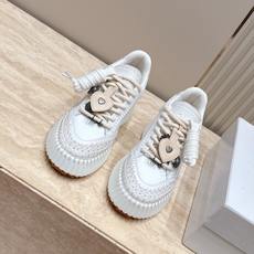 Chloe 克洛伊/蔻依 26ss 春夏季季新款 厚底小白鞋 休闲鞋 原版鞋底,全手工穿线,所有的位置刚刚好 ,网红爆 Chloe 克洛伊/蔻依 26ss 春夏季季新款 厚底小白鞋 休闲鞋 原版鞋底,全手工穿线,所有的位置刚刚好 ,网红爆