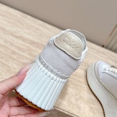 Chloe 克洛伊/蔻依 26ss 春夏季季新款 厚底小白鞋 休闲鞋 原版鞋底,全手工穿线,所有的位置刚刚好 ,网红爆 Chloe 克洛伊/蔻依 26ss 春夏季季新款 厚底小白鞋 休闲鞋 原版鞋底,全手工穿线,所有的位置刚刚好 ,网红爆