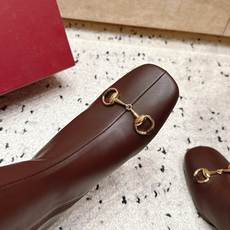 Gucci古驰2026vs早秋最新爆款靴子系列…… 方圆头弹力高靴 原单品质 原汁原味的欧式风格,上脚非常完美 超级显 Gucci古驰2026vs早秋最新爆款靴子系列…… 方圆头弹力高靴 原单品质 原汁原味的欧式风格,上脚非常完美 超级显