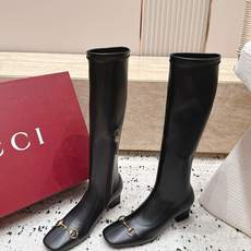 Gucci古驰2026vs早秋最新爆款靴子系列…… 方圆头弹力高靴 原单品质 原汁原味的欧式风格,上脚非常完美 超级显 Gucci古驰2026vs早秋最新爆款靴子系列…… 方圆头弹力高靴 原单品质 原汁原味的欧式风格,上脚非常完美 超级显