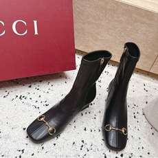 Gucci古驰2026vs早秋最新爆款靴子系列…… 方圆头弹力高靴 原单品质 原汁原味的欧式风格,上脚非常完美 超级显 Gucci古驰2026vs早秋最新爆款靴子系列…… 方圆头弹力高靴 原单品质 原汁原味的欧式风格,上脚非常完美 超级显