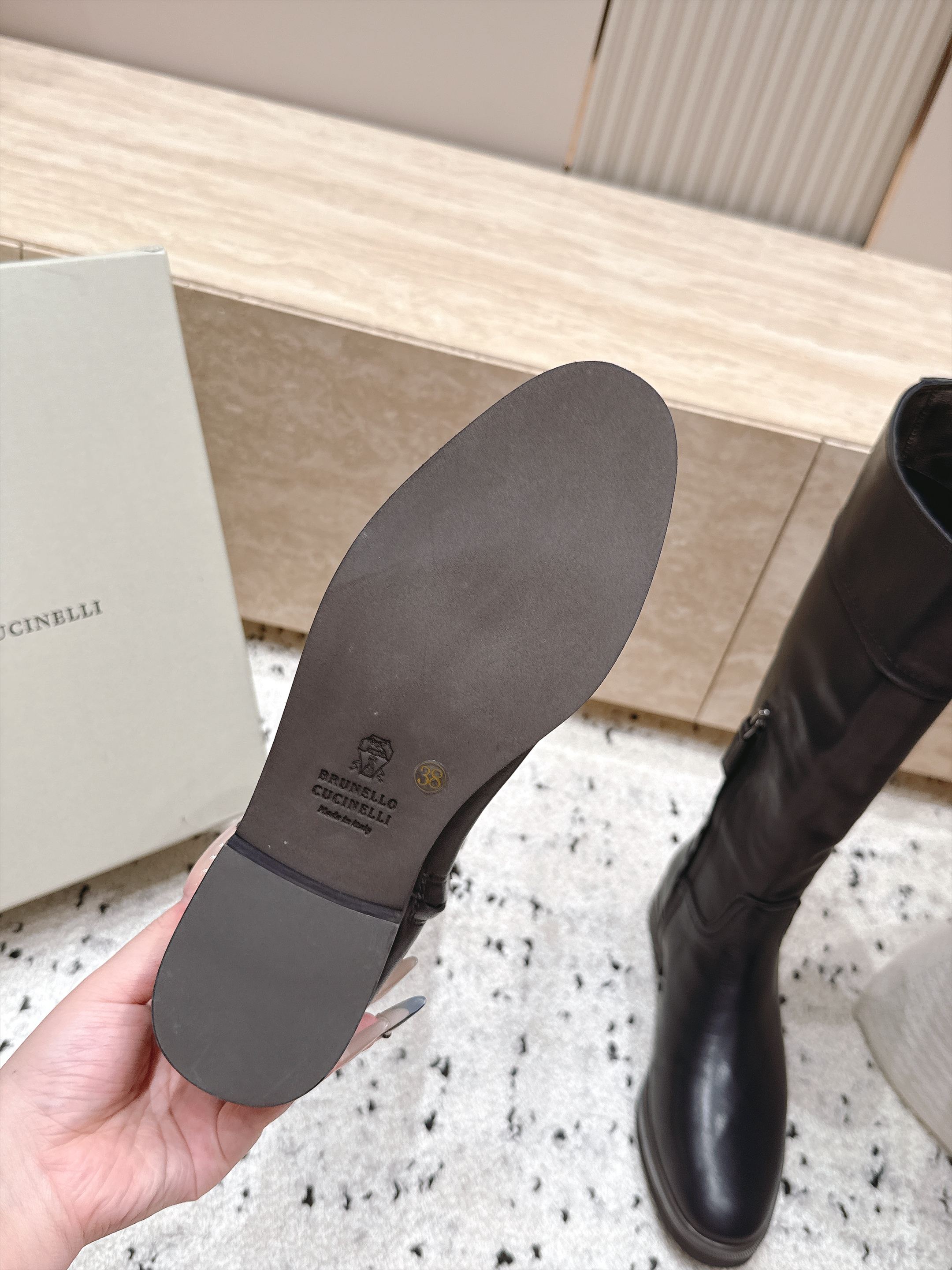 顶级版本  Brunello Cucinelli新款BC秋冬靴子系列 高筒靴  BC是意大利知名品牌，极简主义风格，优雅
