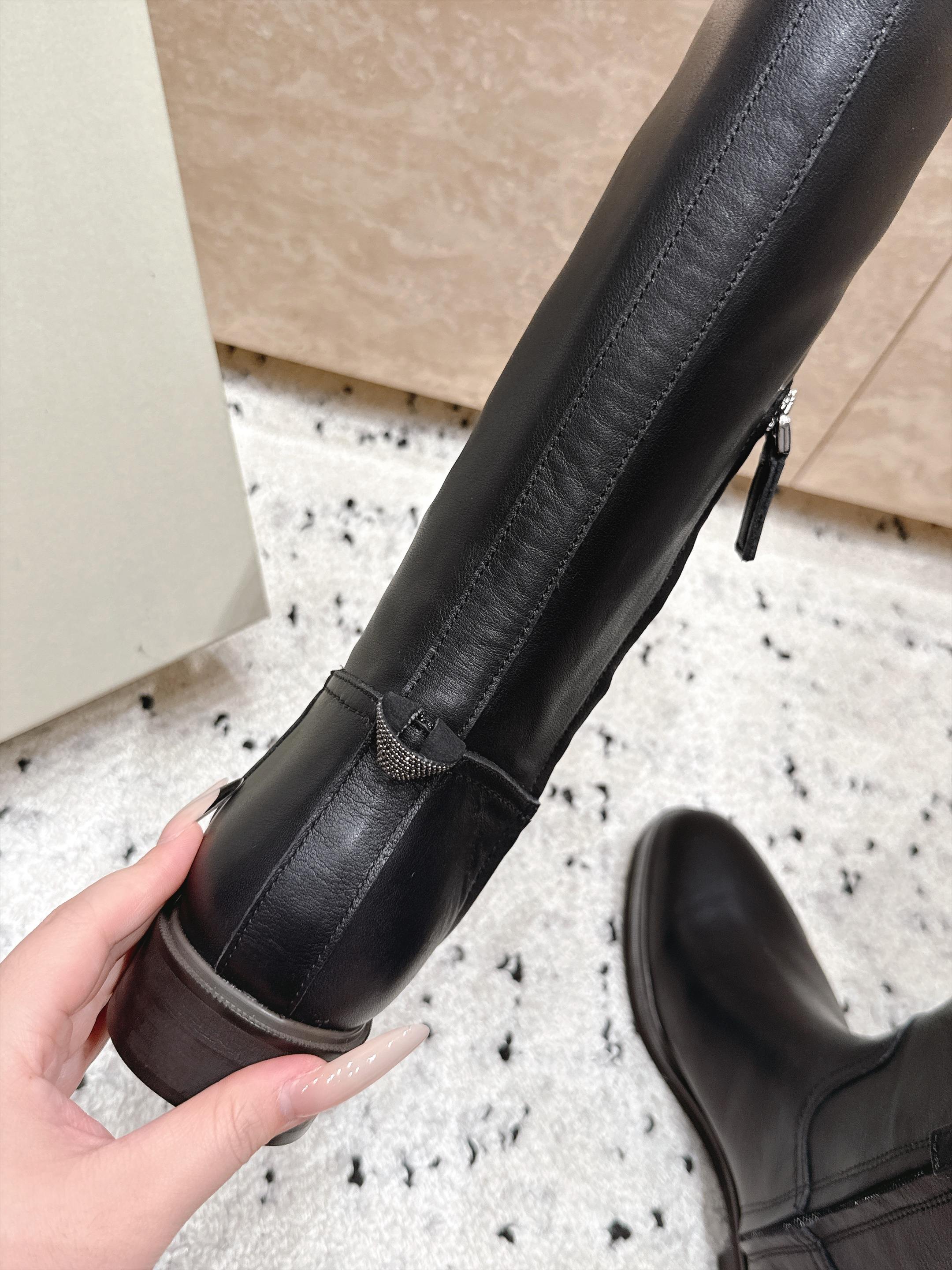 顶级版本  Brunello Cucinelli新款BC秋冬靴子系列 高筒靴  BC是意大利知名品牌，极简主义风格，优雅