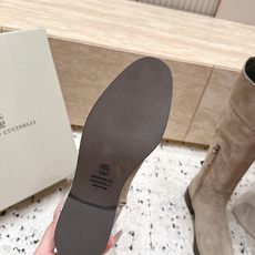 顶级版本 Brunello Cucinelli新款BC秋冬靴子系列 高筒靴 BC是意大利知名品牌,极简主义风格,优雅 顶级版本 Brunello Cucinelli新款BC秋冬靴子系列 高筒靴 BC是意大利知名品牌,极简主义风格,优雅