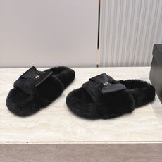 Chanel 香奈儿 26vs秋冬新款毛鞋系列……厚底蝴蝶结毛毛拖 可爱俏皮时尚,舒适度、包裹性都比较好。个性十足,很好 Chanel 香奈儿 26vs秋冬新款毛鞋系列……厚底蝴蝶结毛毛拖 可爱俏皮时尚,舒适度、包裹性都比较好。个性十足,很好