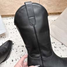 celine 思琳 秋冬最新款复古粗跟时装靴、牛仔靴 走秀款时尚博主同款 早秋力推单品!复古欧美风格 炸街必备单品 非 celine 思琳 秋冬最新款复古粗跟时装靴、牛仔靴 走秀款时尚博主同款 早秋力推单品!复古欧美风格 炸街必备单品 非